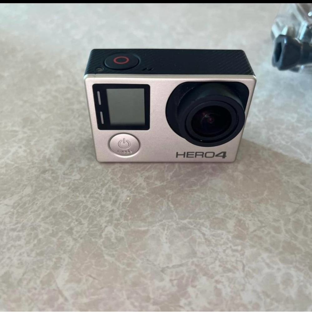 GoPro 4 - Picture 2 of 4